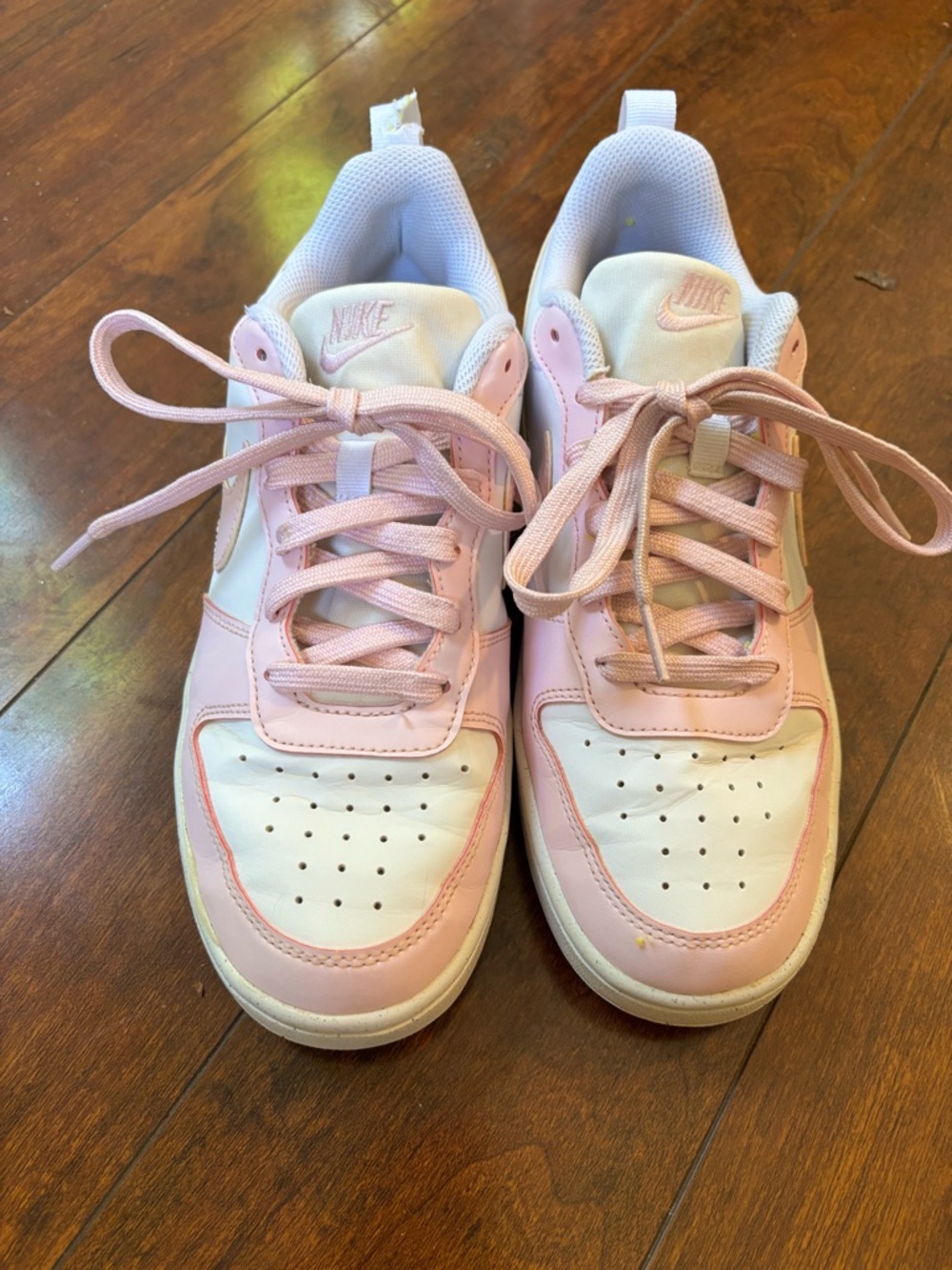 Nike Pink & White Sneakers – Youth 6.5Y (Fits Women’s 7.5) 💕 - Picture 7 of 7